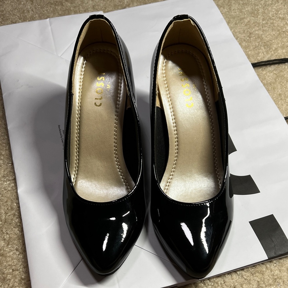 Glossy Black Women's Shoes